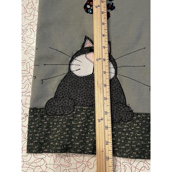 Hanes Cardigan Sweater Womens Medium Cat Applique Button Front Animal Novelty - Picture 12 of 13